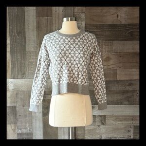 Abercrombie Kids gray floral crop top sweater girls size 12 Daisy girlhoodcore